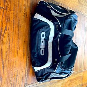 Ogio transition duffel bag